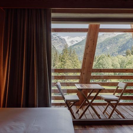 Au Charmant Petit Lac - Ecohotel Parc & Spa Champoluc Esterno foto