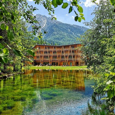 Au Charmant Petit Lac - Ecohotel Parc & Spa Champoluc Esterno foto