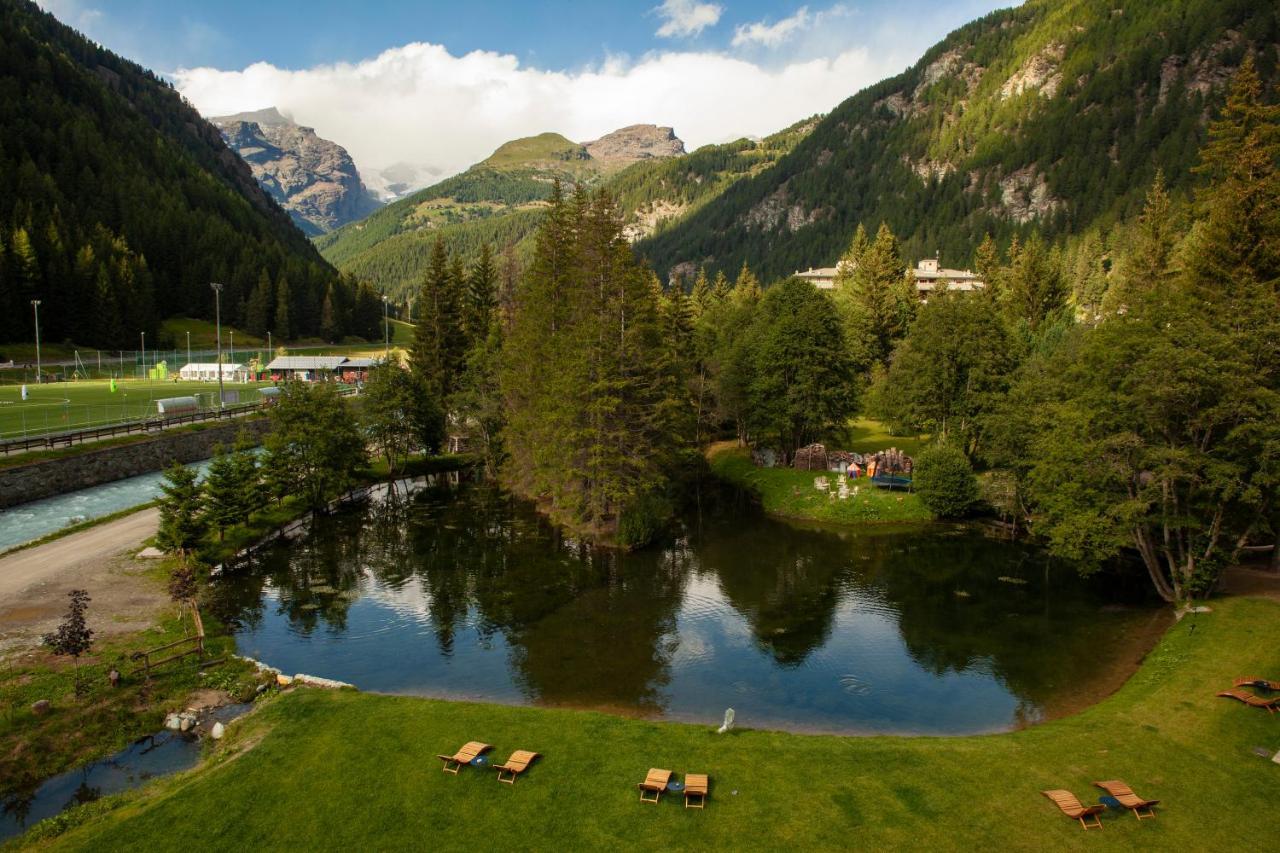 Au Charmant Petit Lac - Ecohotel Parc & Spa Champoluc Esterno foto