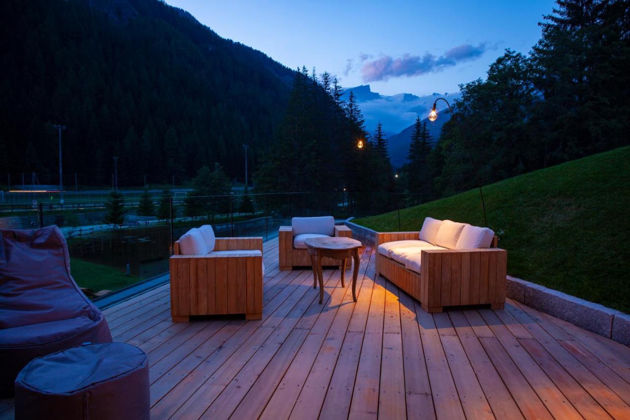 Au Charmant Petit Lac - Ecohotel Parc & Spa Champoluc Esterno foto