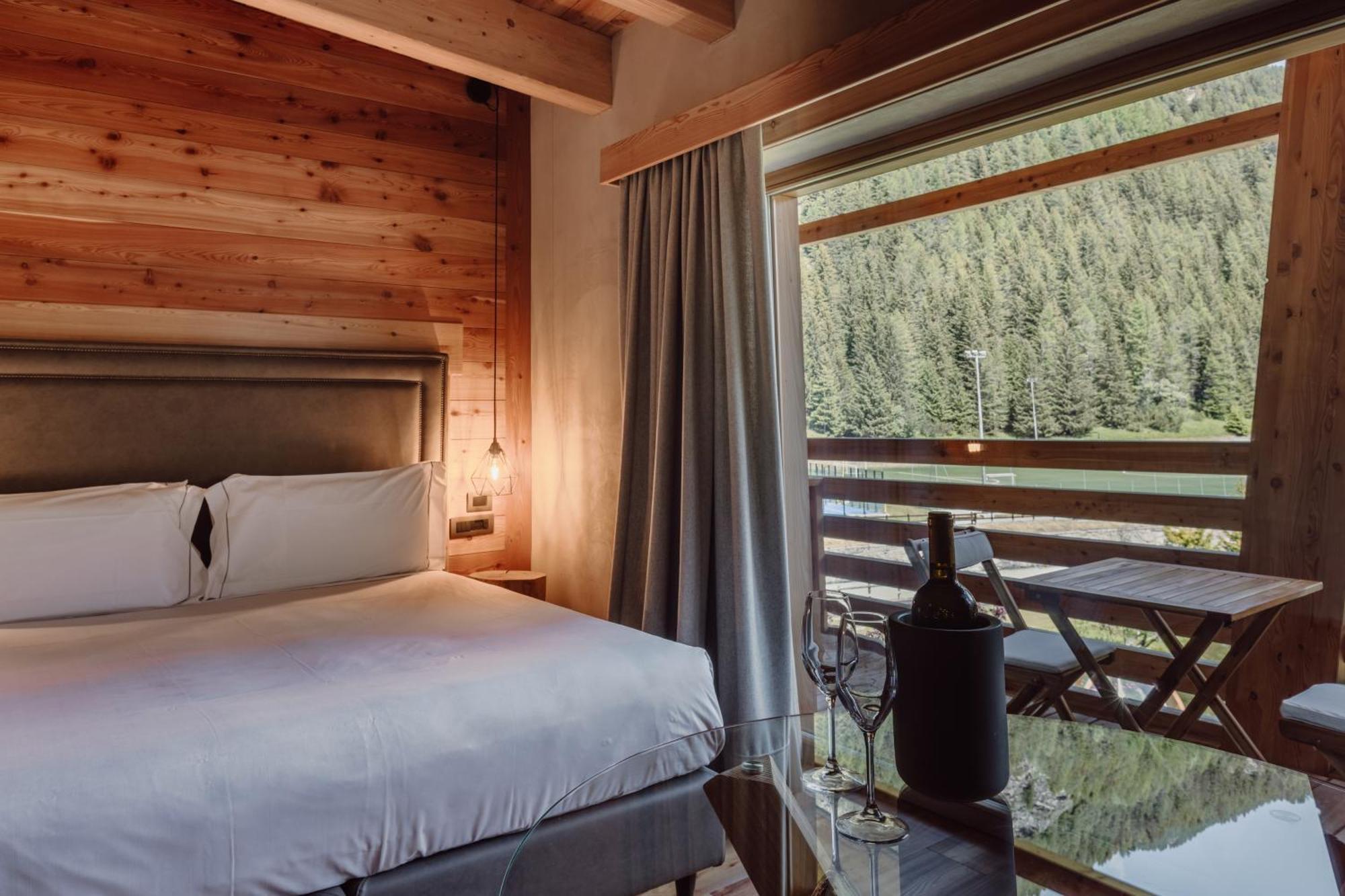 Au Charmant Petit Lac - Ecohotel Parc & Spa Champoluc Esterno foto