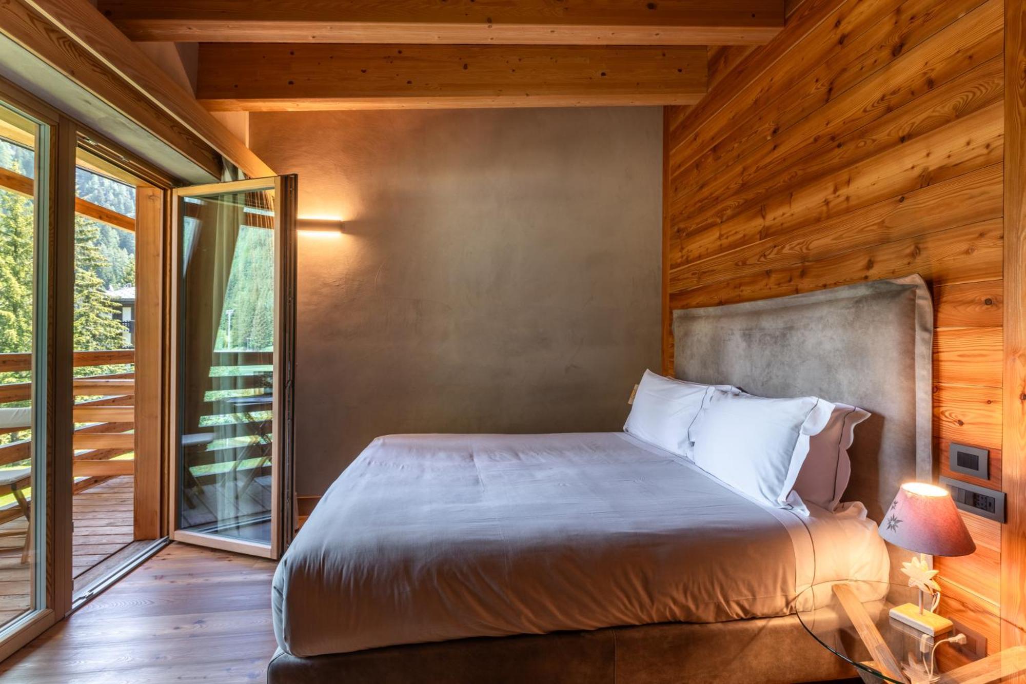 Au Charmant Petit Lac - Ecohotel Parc & Spa Champoluc Esterno foto