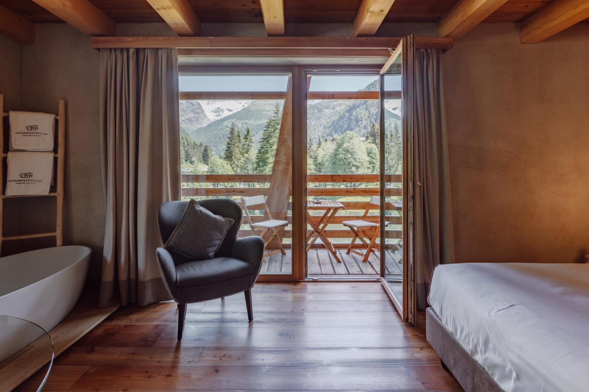 Au Charmant Petit Lac - Ecohotel Parc & Spa Champoluc Esterno foto