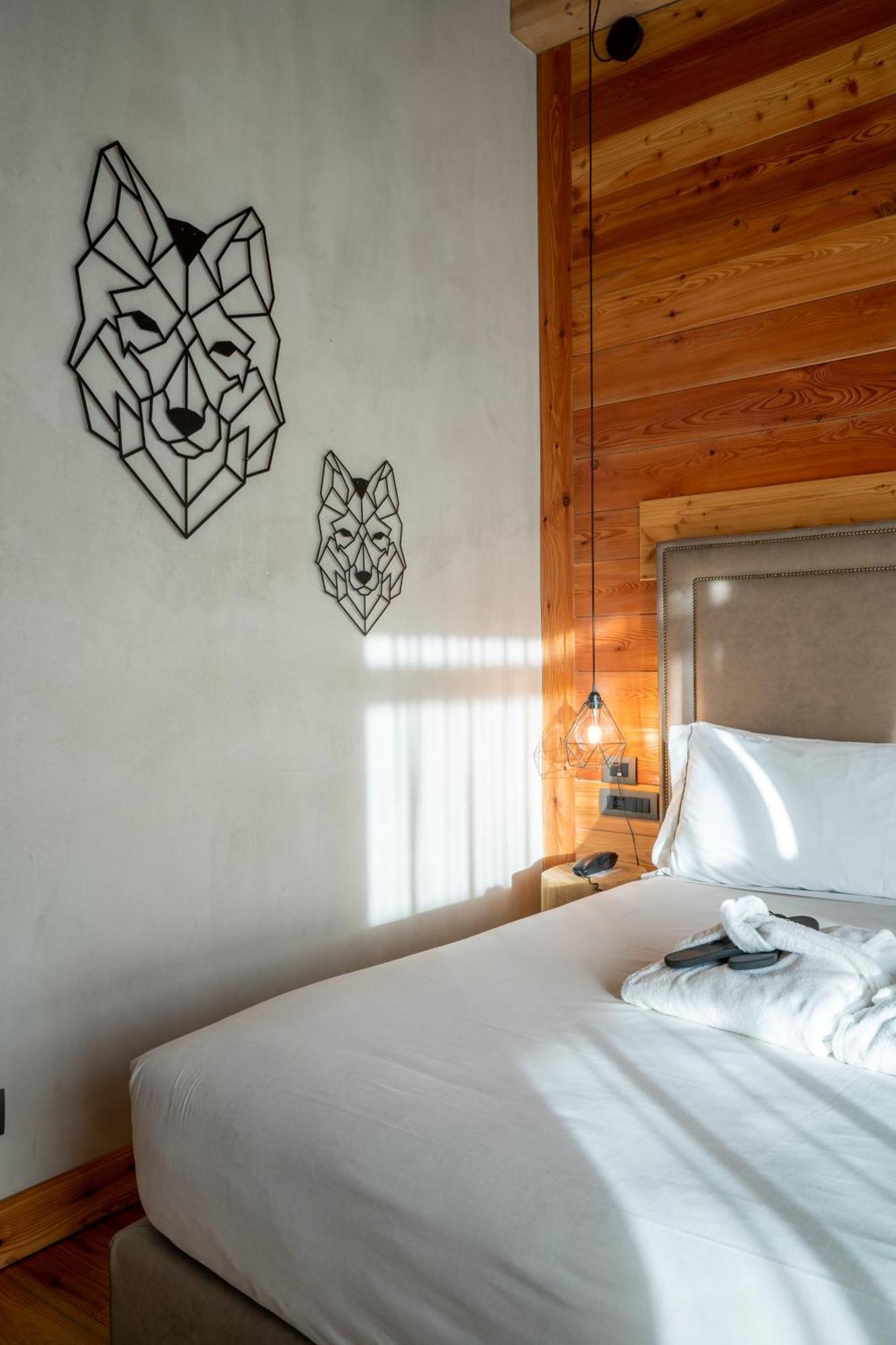 Au Charmant Petit Lac - Ecohotel Parc & Spa Champoluc Esterno foto