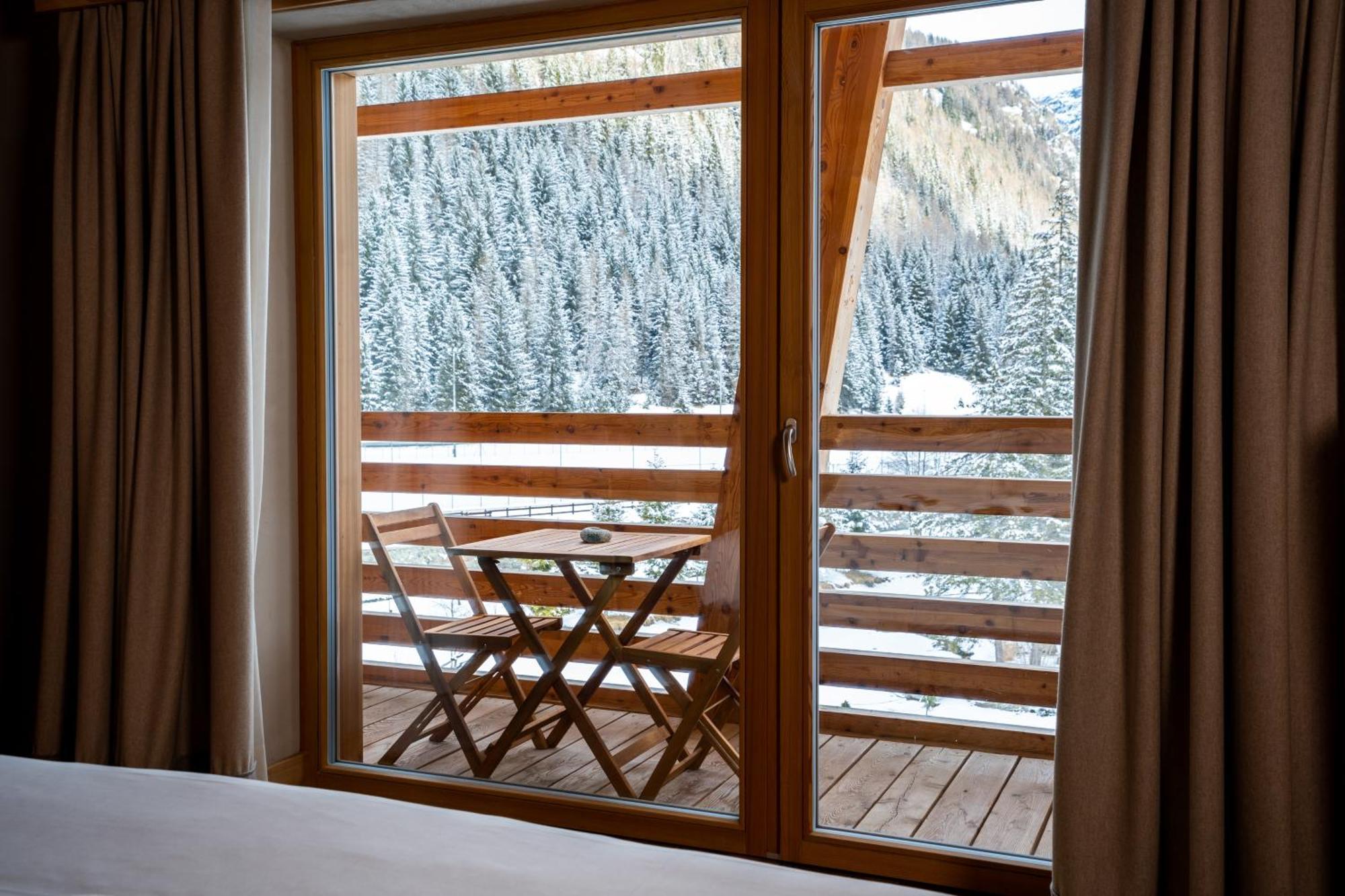 Au Charmant Petit Lac - Ecohotel Parc & Spa Champoluc Esterno foto