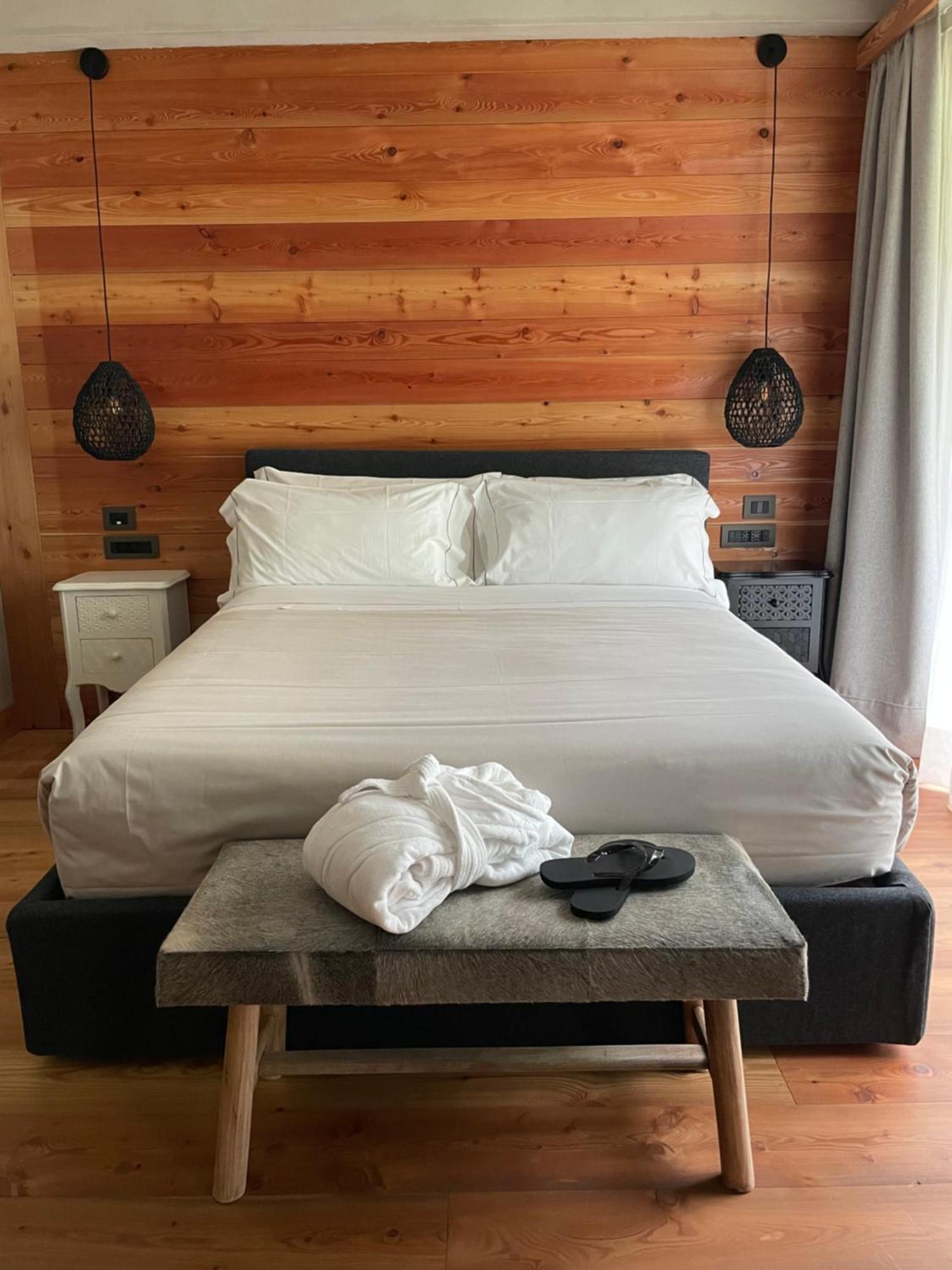 Au Charmant Petit Lac - Ecohotel Parc & Spa Champoluc Esterno foto