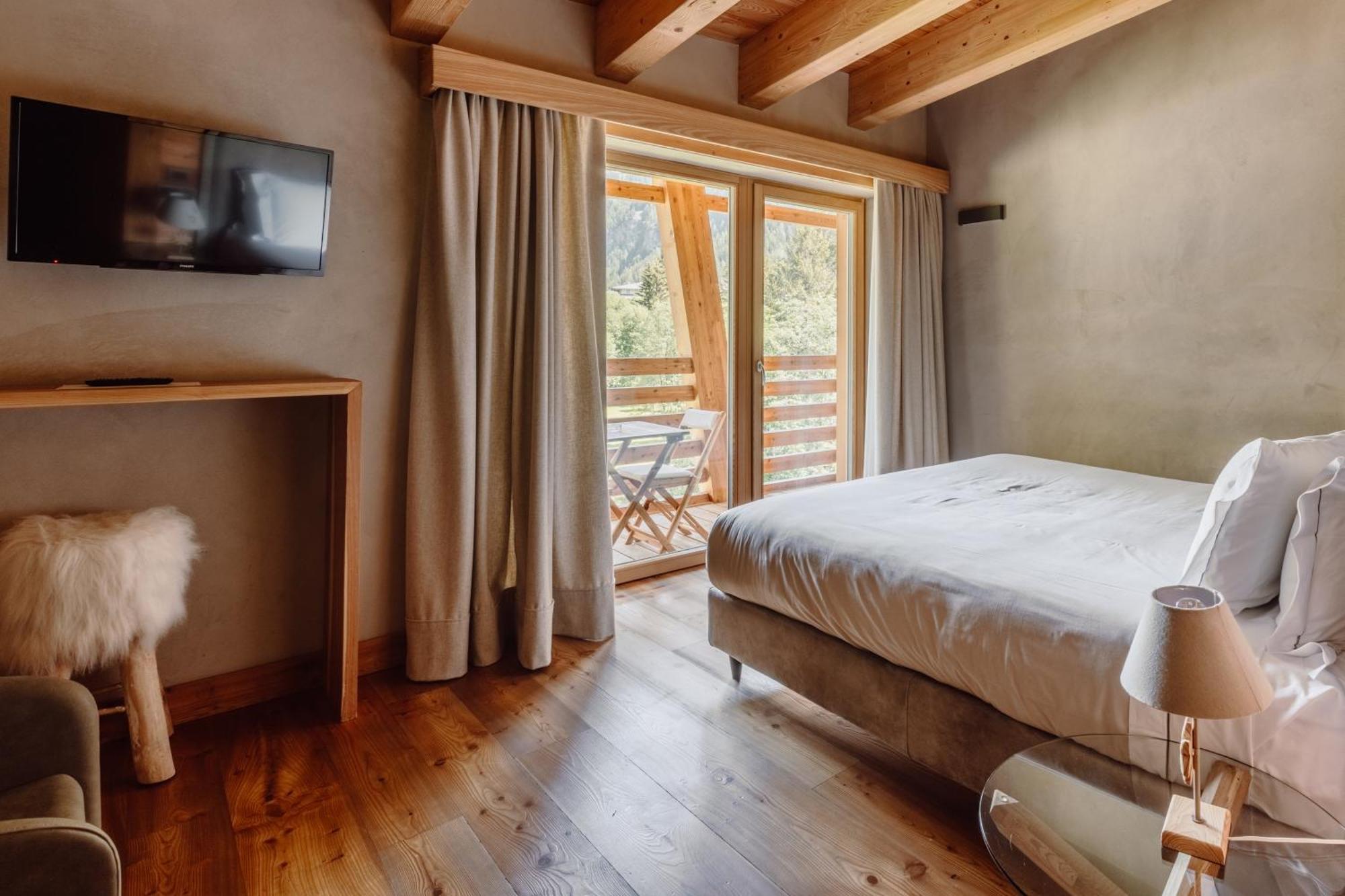 Au Charmant Petit Lac - Ecohotel Parc & Spa Champoluc Esterno foto